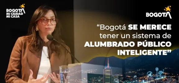 Imagen de la secretaria en el foro de la universidad EAN